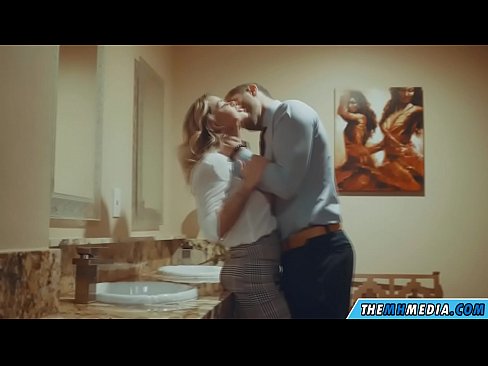 ❤️ Kad te prsata plavuša zavede u javnom zahodu ️ Super seks na hr.kenhdammy.top